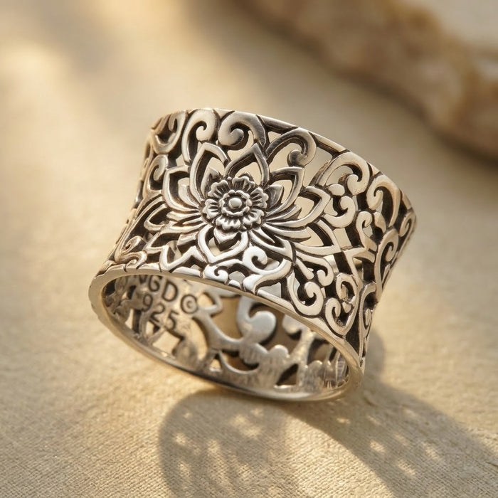 Ornately Designed Silver Filigree Ring