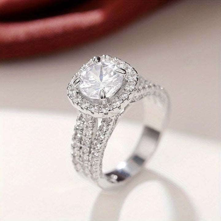 Cushioned Halo Pavé Statement Band