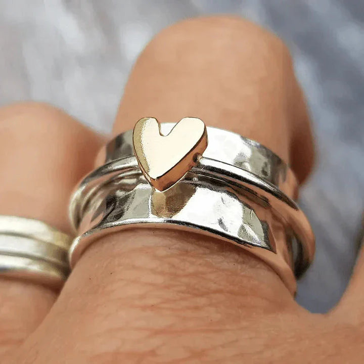 Retro Silver and Gold Heart-Shaped Ring
