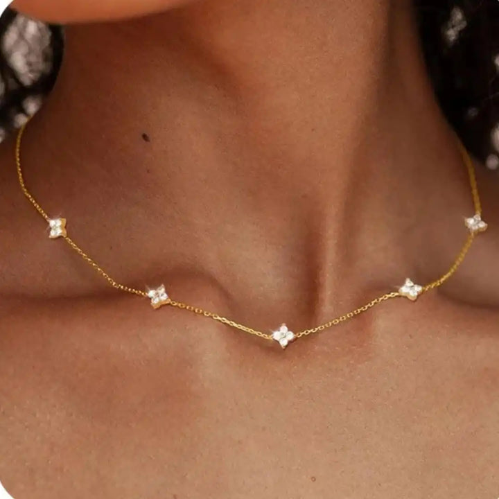 Stunning Zirconia Necklace with Floral Inlay