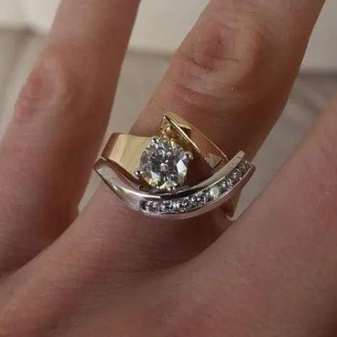 Retro Asymmetrical Gold and Silver Zirconia Ring
