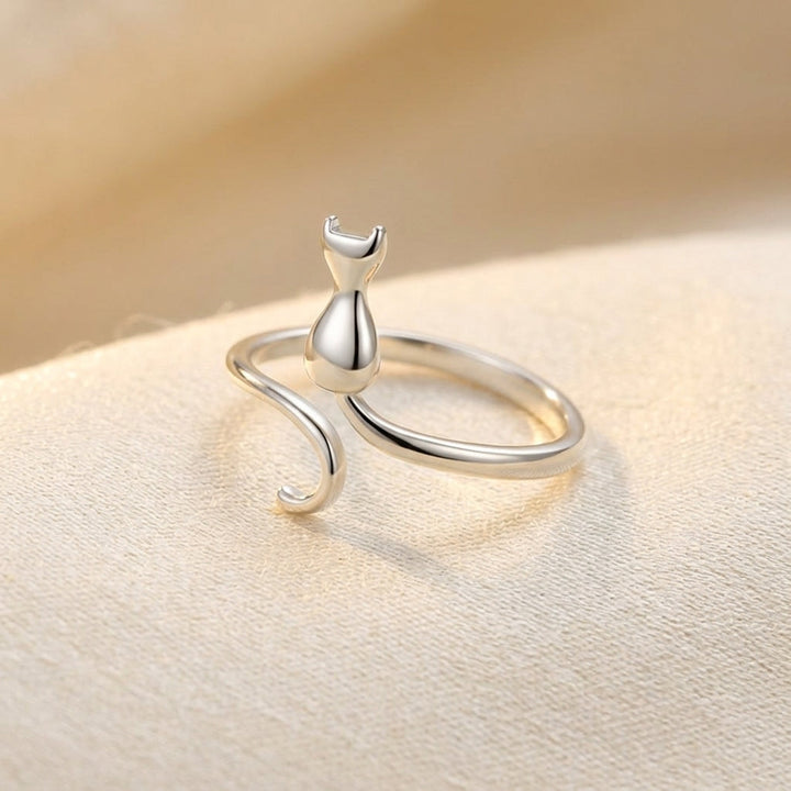 Silver Feline Design Ring