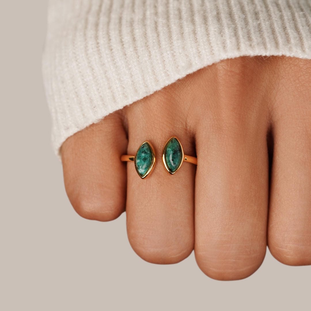 Emerald Elegance Adjustable Wrap Ring