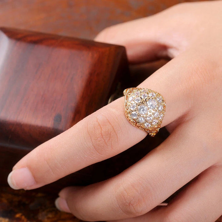 Radiant Gold Round Diamond Ring